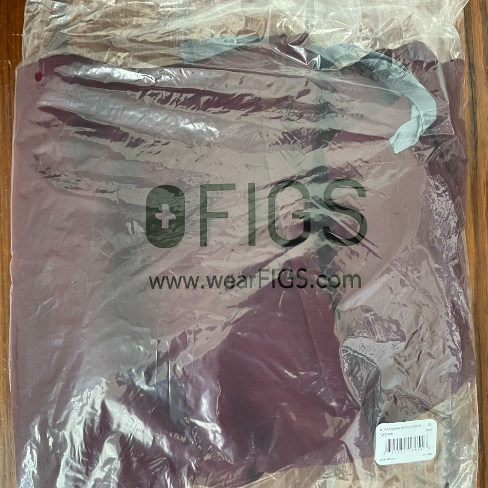 Figs scrubs burgundy yola skinny pants size XL